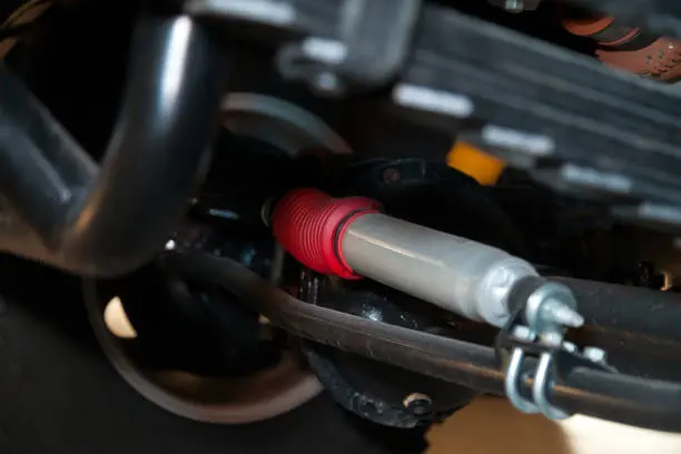 Hai cambiato le boccole... Allora perché il rumore metallico? 5 errori di installazione quasi